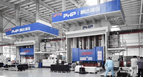 Presse per compositi: la tecnologia principale del moderno stampaggio di materiali compositi